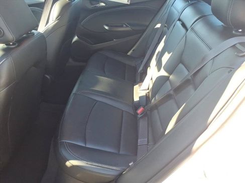 Used 2017 Chevrolet Cruze Premier FWD image 12