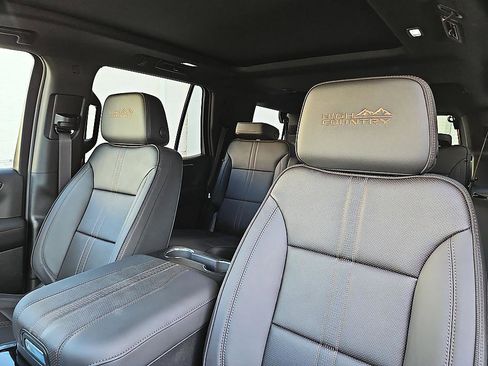 New 2026 Chevrolet Tahoe High Country w/ Sun And Tow Package AWD/4WD image 15
