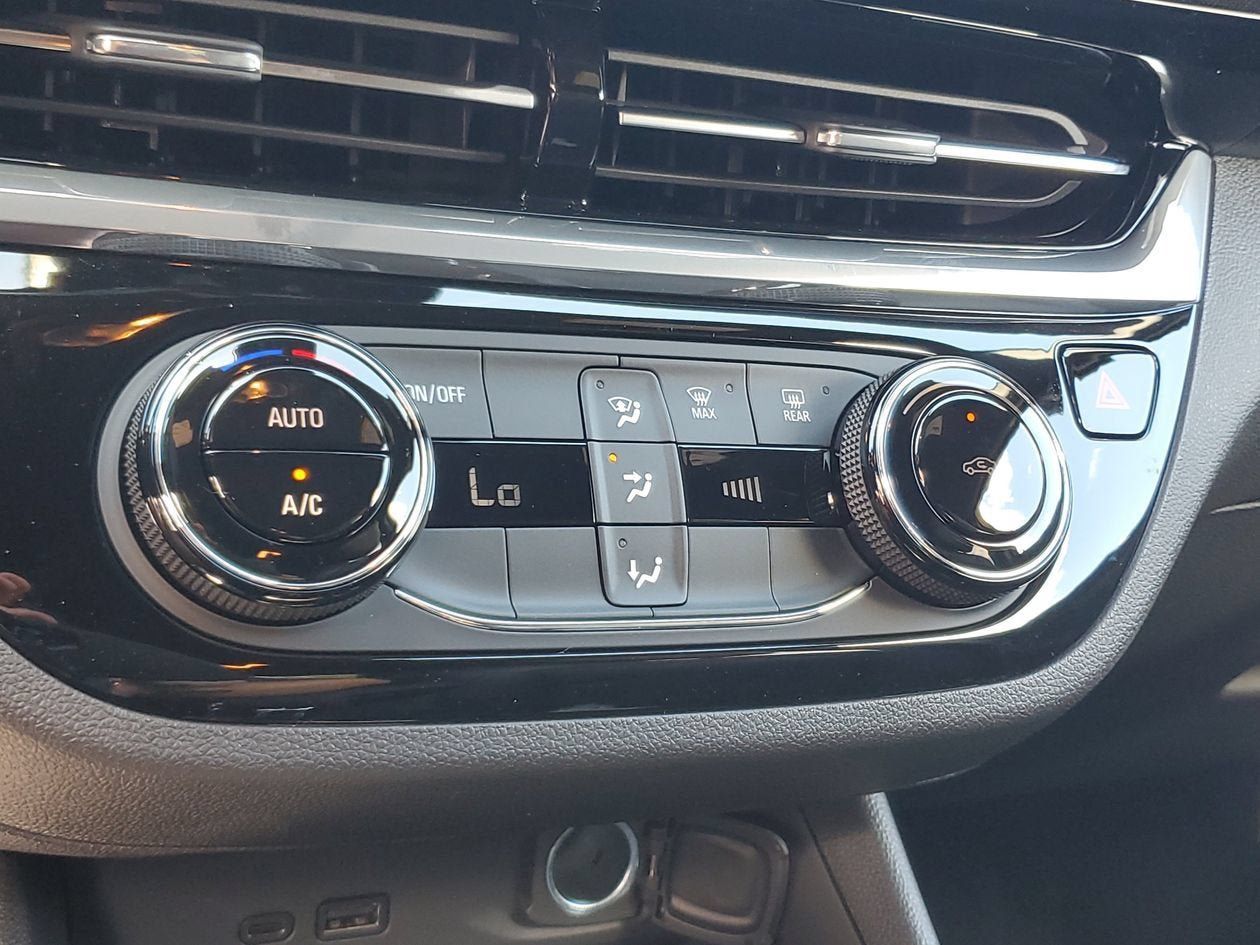 New 2026 Buick Envista Sport Touring w/ Convenience II Package FWD image 22