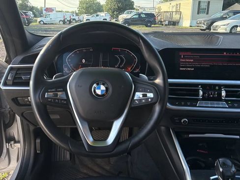 Used 2019 BMW 330i Sedan w/ Convenience Package RWD image 12