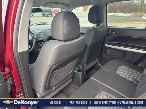 Used 2009 Chevrolet HHR LT image 11