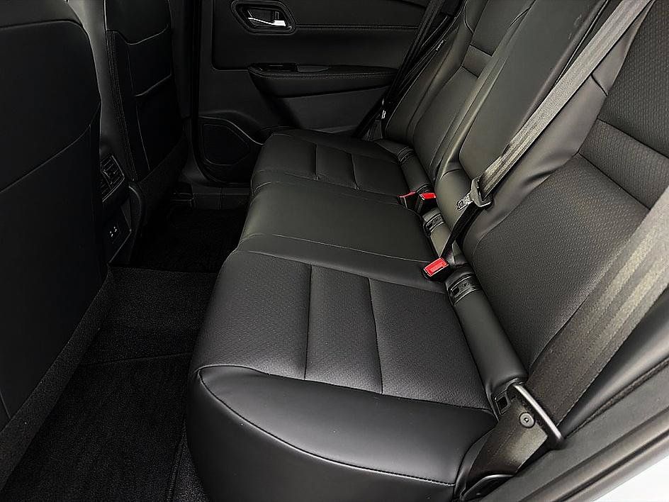 Used 2026 Nissan Rogue Dark Armor FWD image 9