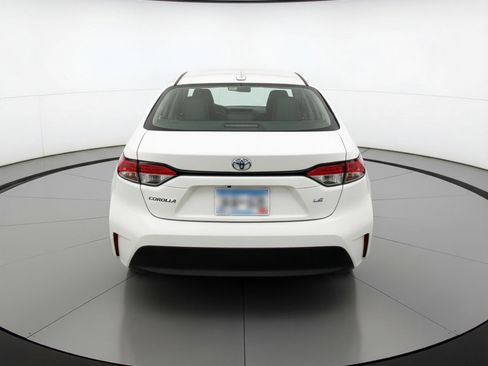 Used 2025 Toyota Corolla LE FWD image 7