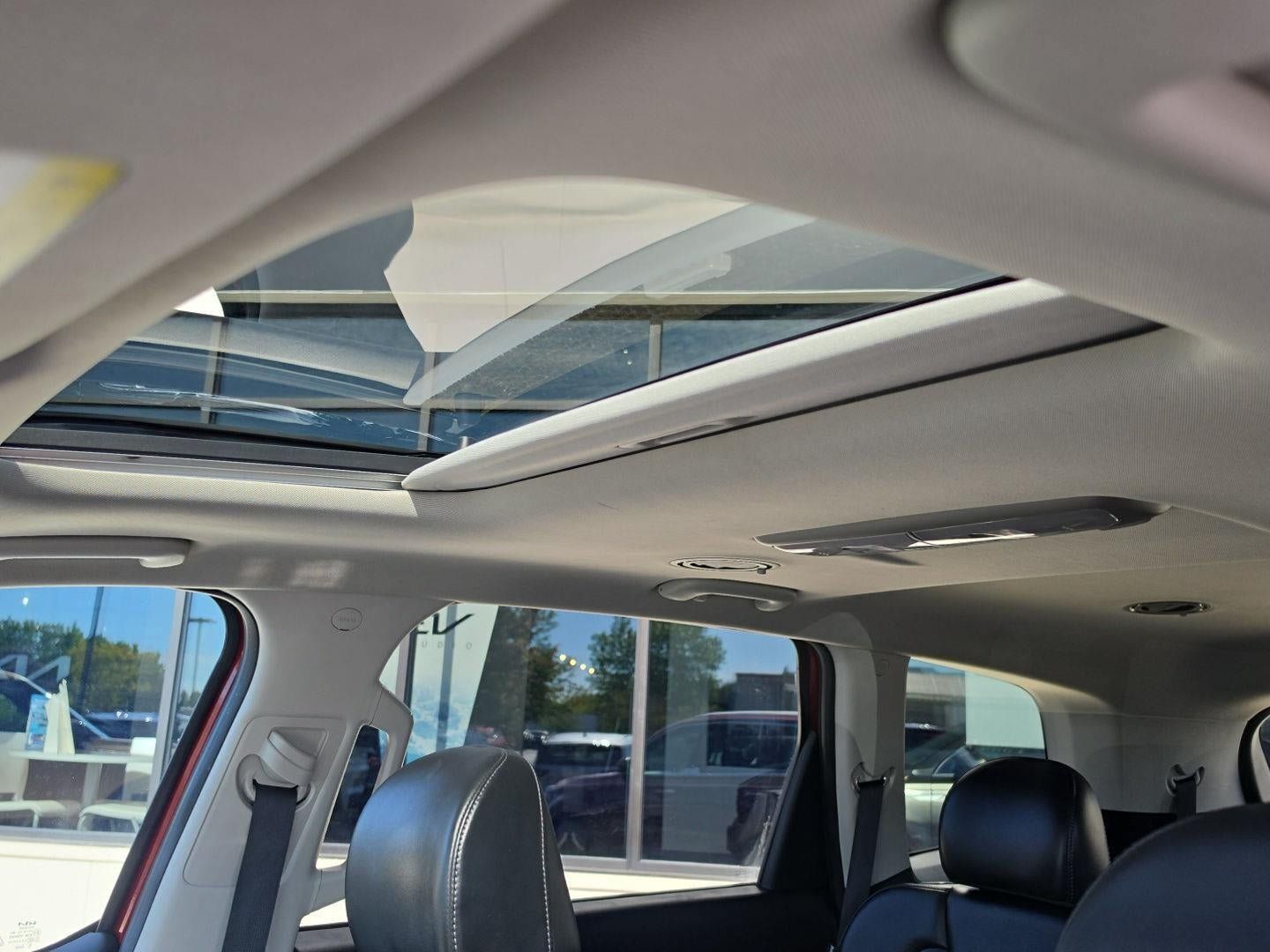 Certified 2024 Kia Telluride S w/ S Sunroof Package AWD/4WD image 40