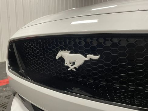 Used 2022 Ford Mustang GT Premium image 8