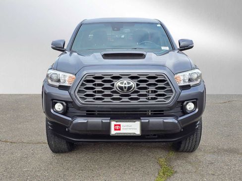 Used 2021 Toyota Tacoma TRD Sport w/ Technology Package image 10