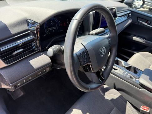 Certified 2025 Toyota Camry LE AWD/4WD image 28