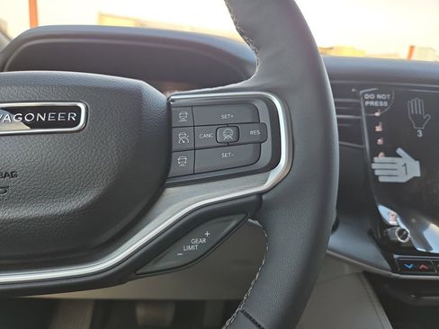 New 2026 Jeep Grand Wagoneer L Limited AWD/4WD image 16