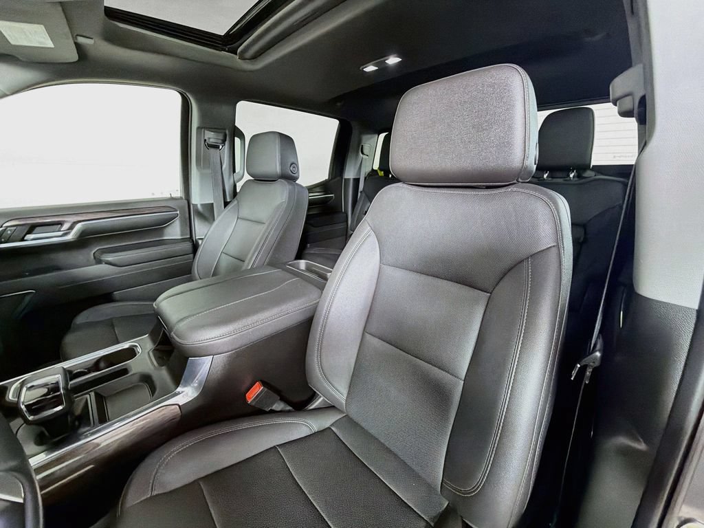 Used 2023 Chevrolet Silverado 1500 LTZ w/ LTZ Convenience Package II AWD/4WD image 12