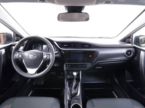 Used 2019 Toyota Corolla LE image 50