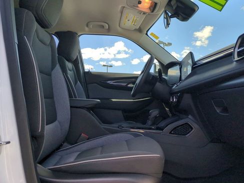 Used 2025 Chevrolet TrailBlazer LT FWD image 33