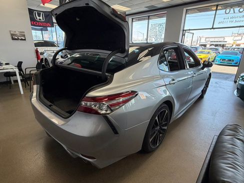 Used 2019 Toyota Camry XSE w/ Navigation Package image 29