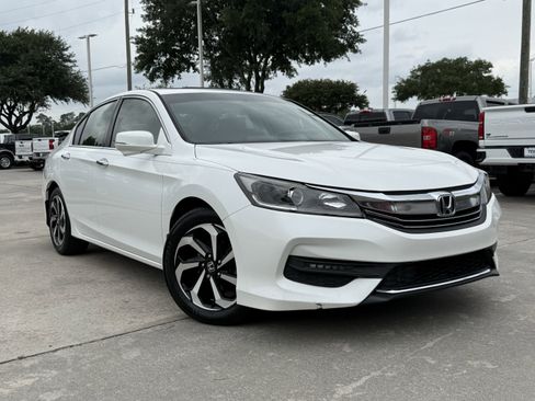 Used 2016 Honda Accord EX-L image 2