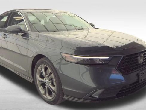 Used 2023 Honda Accord EX-L image 5