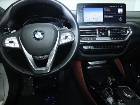 Used 2024 BMW X4 xDrive30i w/ Premium Package image 31