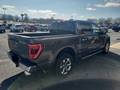 Used 2022 Ford F150 XLT w/ Equipment Group 302A High image 9