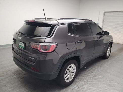 Used 2018 Jeep Compass Sport image 9