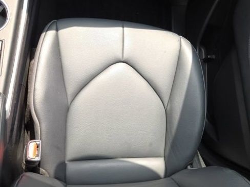 Used 2023 Toyota Highlander XLE AWD/4WD image 22