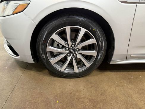 Used 2019 Lincoln Continental Premiere image 87