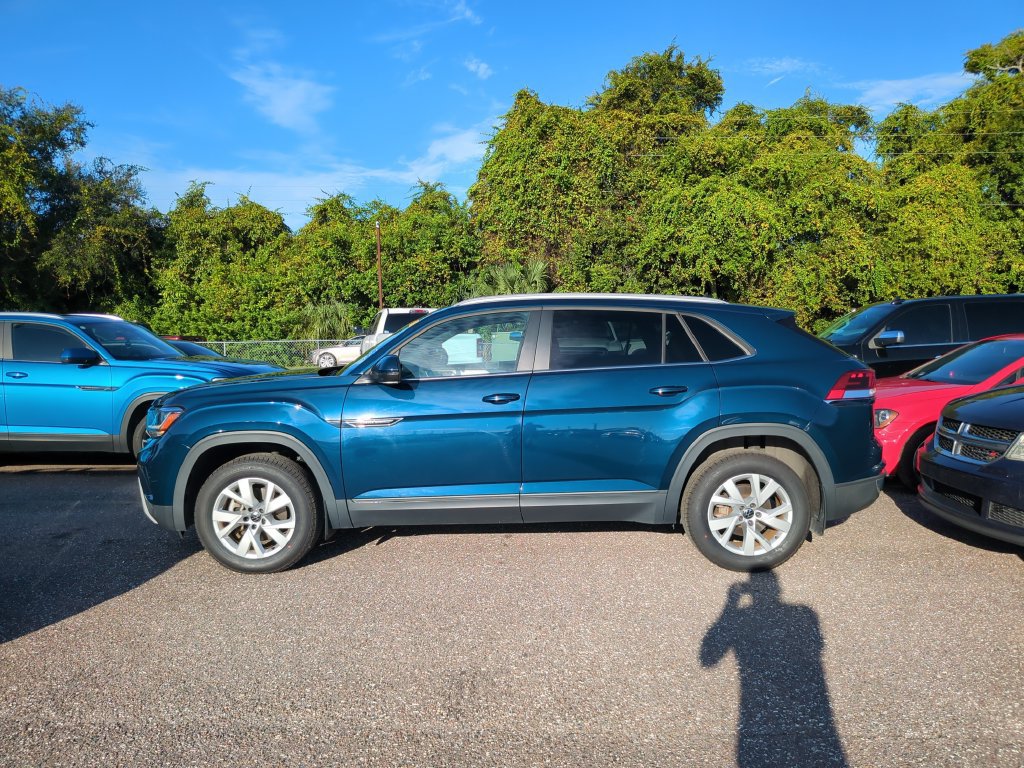 Used 2020 Volkswagen Atlas Cross Sport S AWD/4WD image 2
