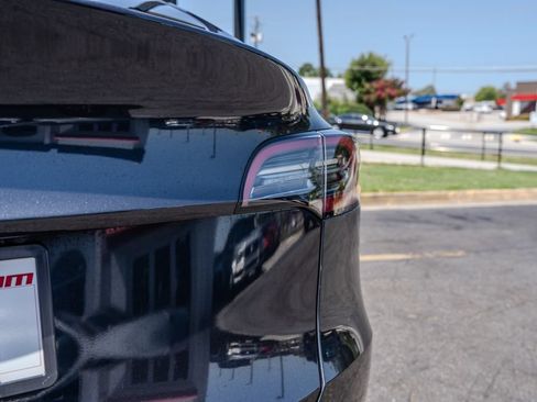 Used 2025 Tesla Model Y Long Range RWD image 26