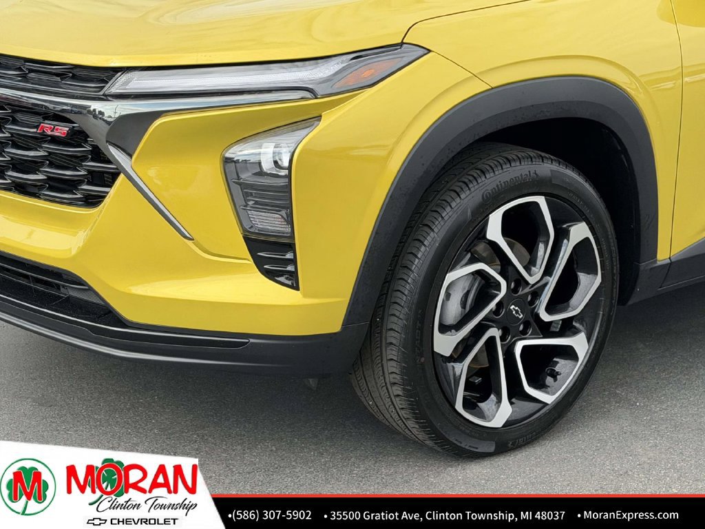 Used 2025 Chevrolet Trax RS w/ Driver Confidence Package FWD image 10