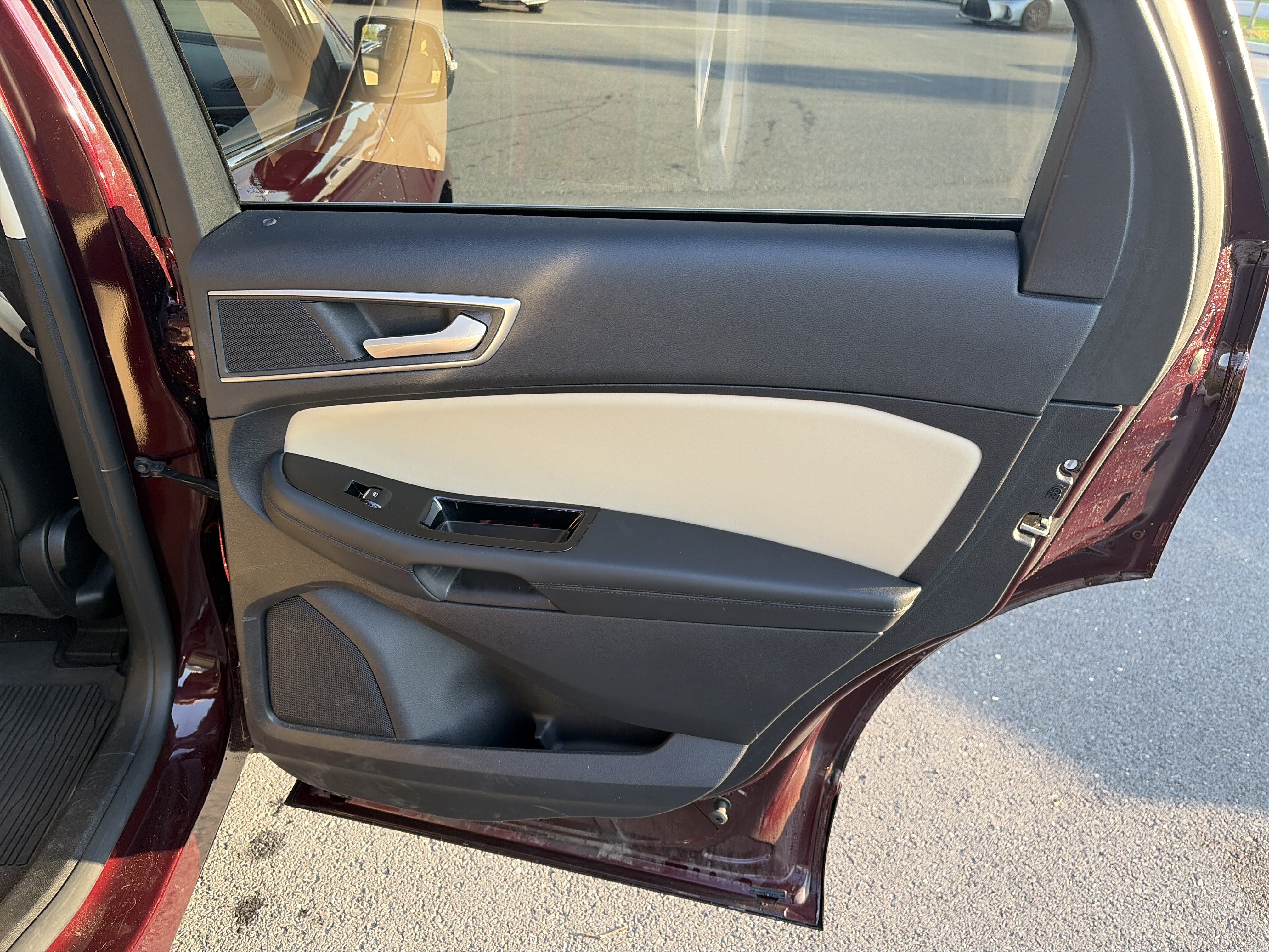 Used 2020 Ford Edge SEL w/ Convenience Package AWD/4WD image 20