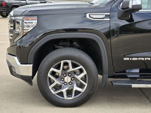 Used 2022 GMC Sierra 1500 SLT image 10