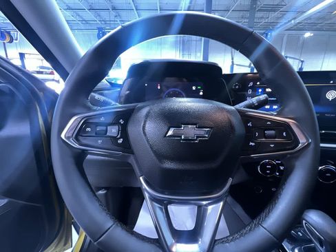 Used 2024 Chevrolet Trax ACTIV w/ Sunroof Package image 15