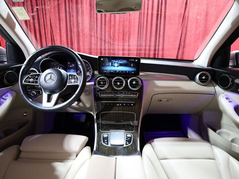 Used 2020 Mercedes-Benz GLC 300 image 15