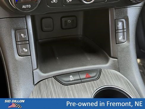 Used 2019 GMC Acadia SLT AWD/4WD image 12