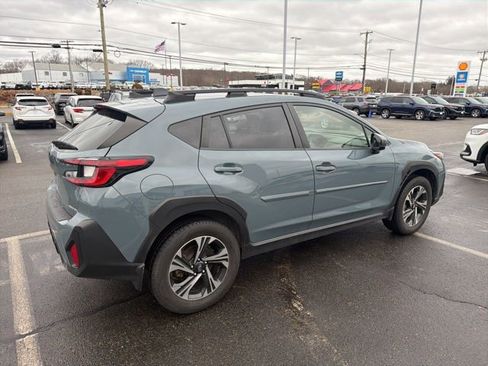 Used 2024 Subaru Crosstrek 2.0i Premium image 4