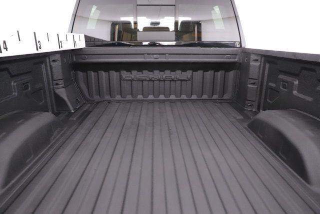 Used 2024 GMC Sierra 2500 Denali Ultimate w/ Snow Plow Prep/Camper Package AWD/4WD image 33