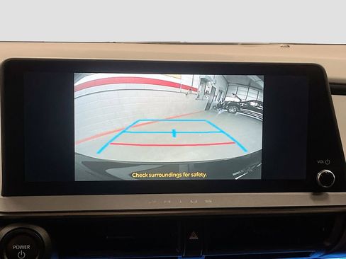 Used 2024 Toyota Prius XLE image 14