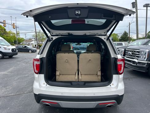 Used 2016 Ford Explorer Limited w/ Equipment Group 301A AWD/4WD image 15