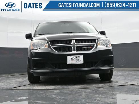 Used 2016 Dodge Grand Caravan SE image 33