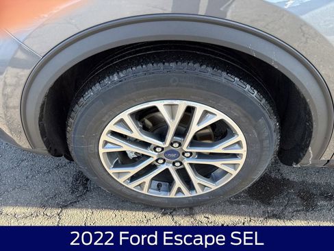 Used 2022 Ford Escape SEL image 11