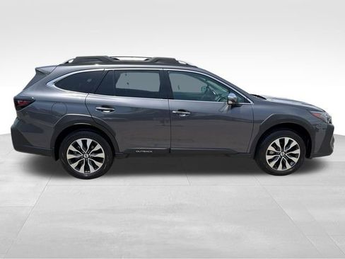 Certified 2025 Subaru Outback Touring AWD/4WD image 8