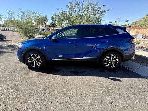 Used 2023 Kia Sportage EX image 6