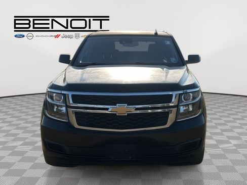 Used 2017 Chevrolet Tahoe LT image 2