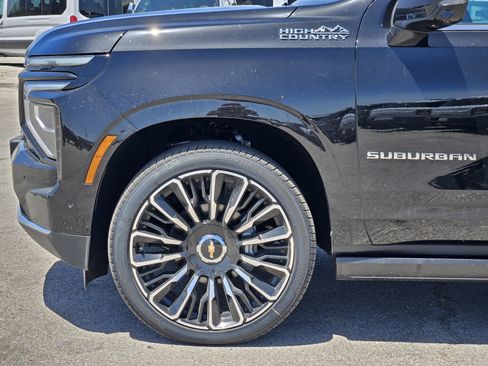 New 2026 Chevrolet Suburban High Country AWD/4WD image 6