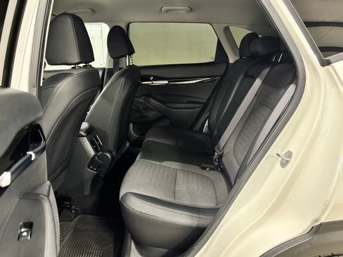 Used 2025 Kia Seltos S FWD image 19