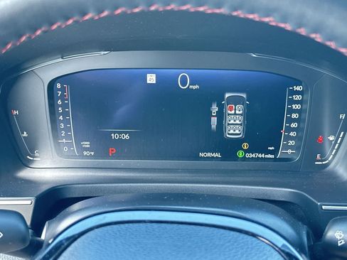 Used 2025 Honda Pilot Black Edition image 22
