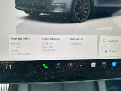 Used 2023 Tesla Model Y Performance AWD/4WD image 4
