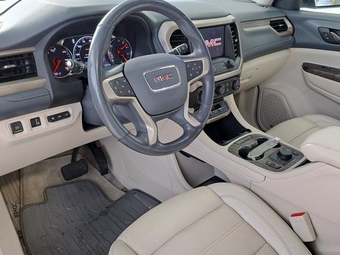 Used 2021 GMC Acadia Denali w/ Denali Technology Package image 8