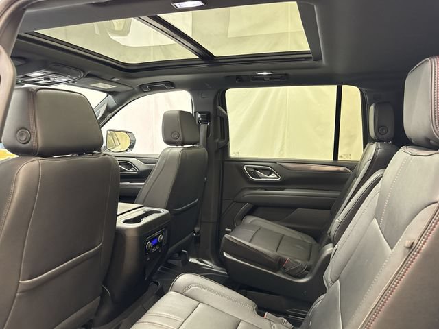 Used 2023 Chevrolet Suburban RST w/ Sport Performance Package AWD/4WD image 14