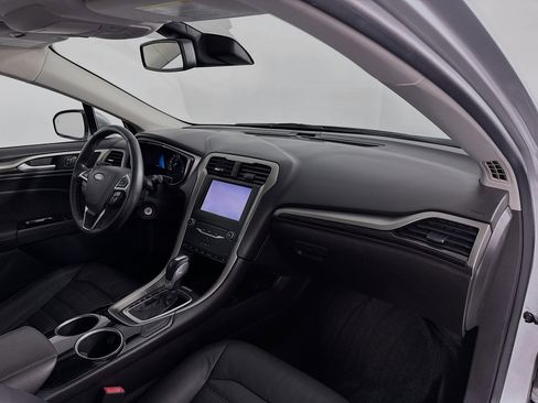 Used 2013 Ford Fusion SE image 28