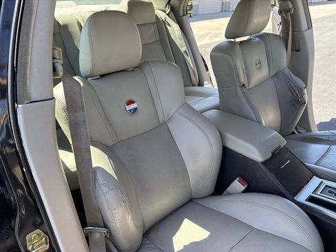 Used 2006 Chrysler 300 C RWD image 39