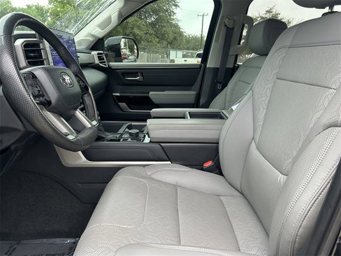 Used 2023 Toyota Tundra Limited image 13
