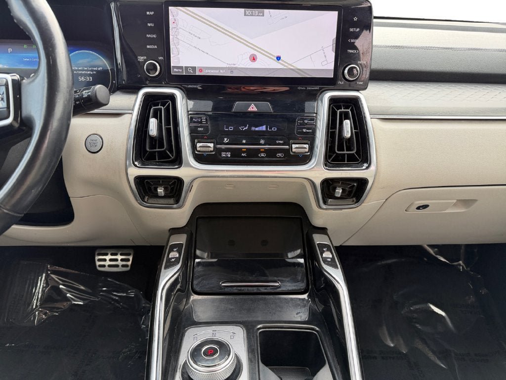 Used 2023 Kia Sorento SX Prestige w/ Panoramic Sunroof Package AWD/4WD image 12